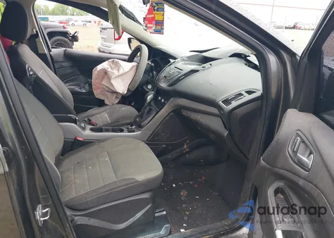 2015 Ford Escape Se z USA, uszkodzony, nr VIN 1FMCU0G90FUB73830